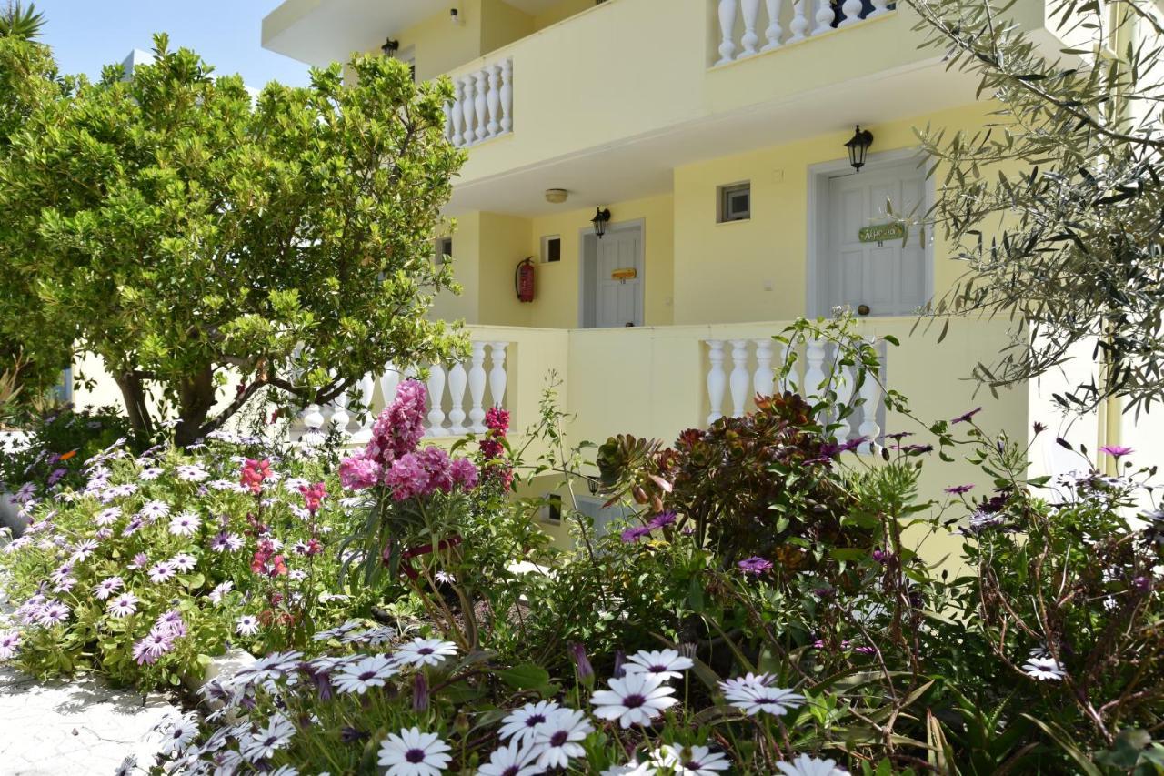 Meraki Apartments And Studios Tolón Exterior photo