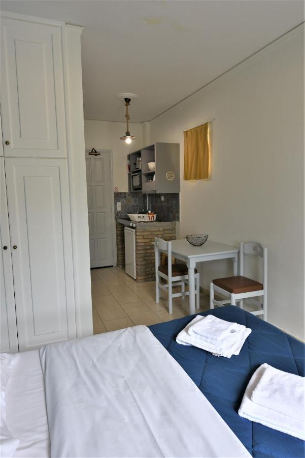 Meraki Apartments And Studios Tolón Exterior photo